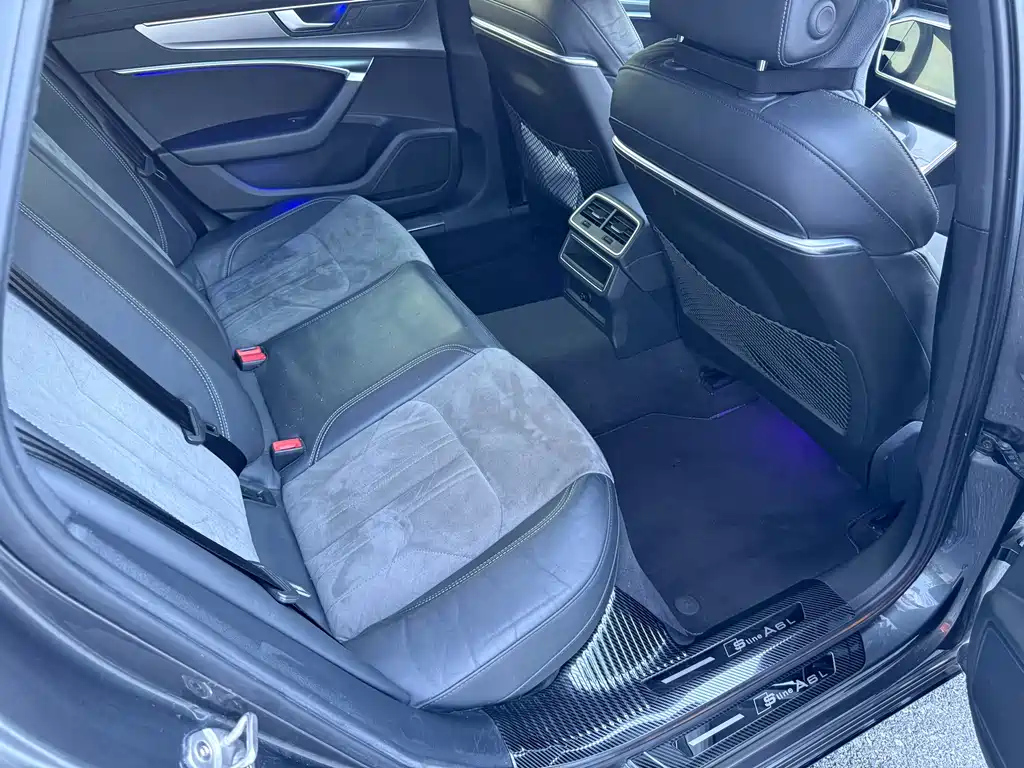 AUDI A6L 2019