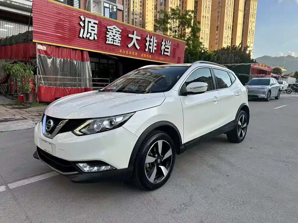 NISSAN QASHQAI 2017