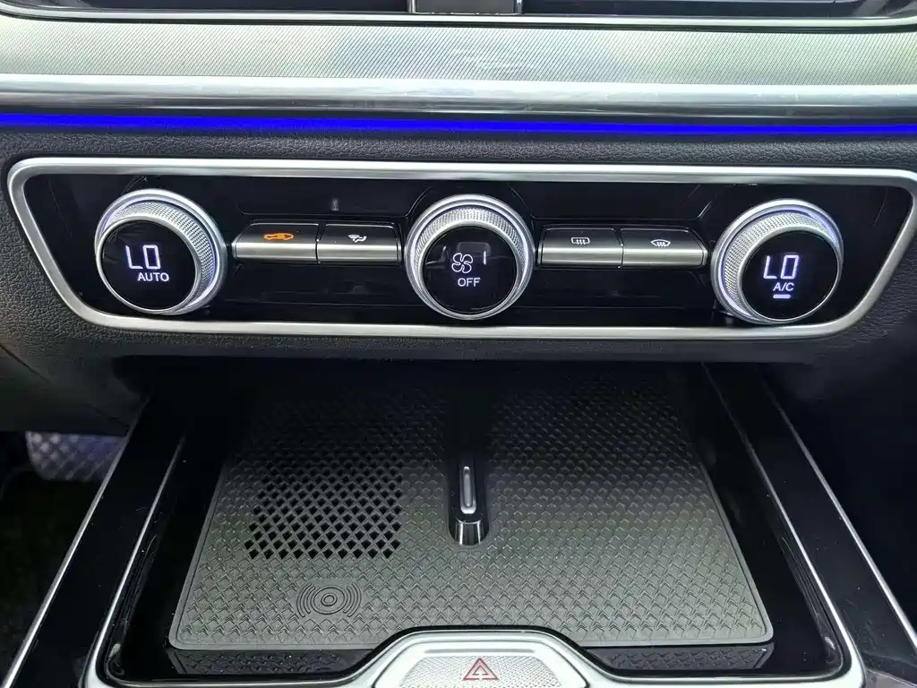 HONGQI HS5 2023
