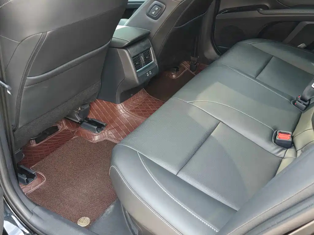 TOYOTA CAMRY 2024