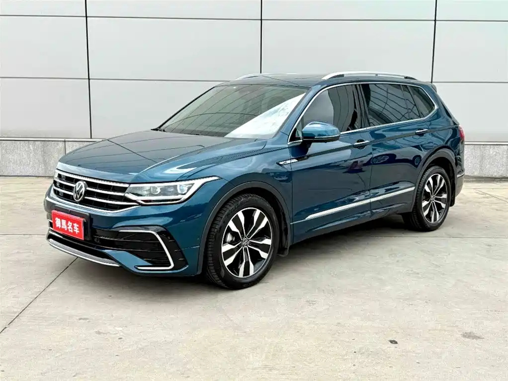 VOLKSWAGEN TIGUAN L 2022