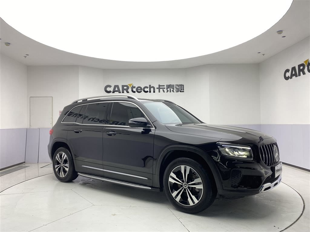 MERCEDES BENZ GLB 2024