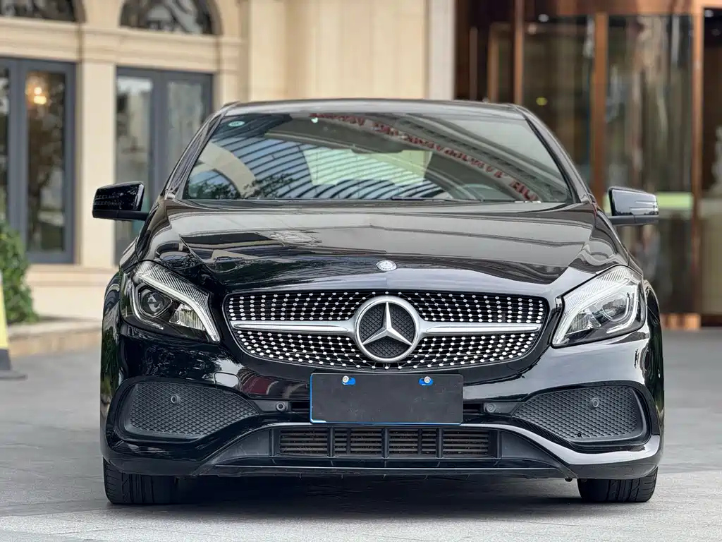 MERCEDES BENZ A-CLASS IMPORT 2016