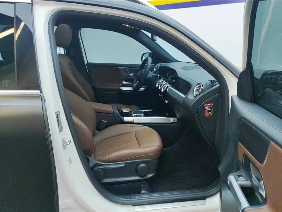 MERCEDES BENZ GLB 2022