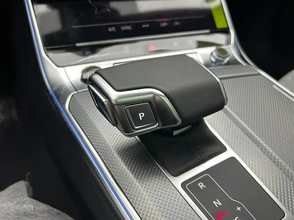 AUDI A6L 2023