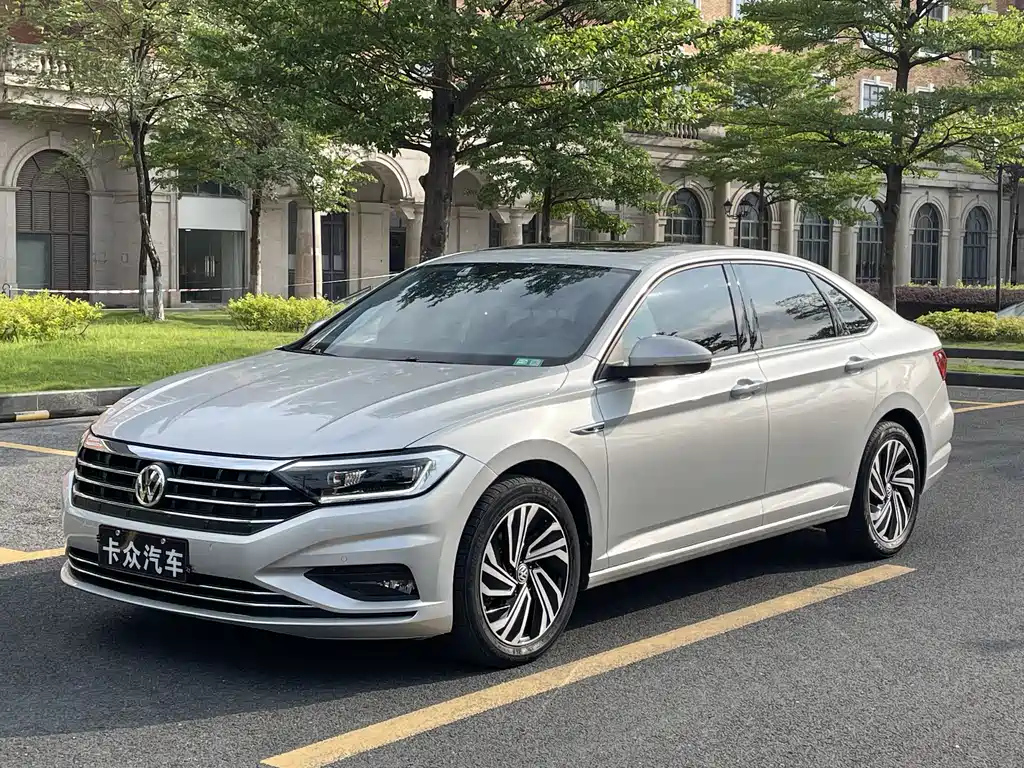 VOLKSWAGEN SAGITAR 2021
