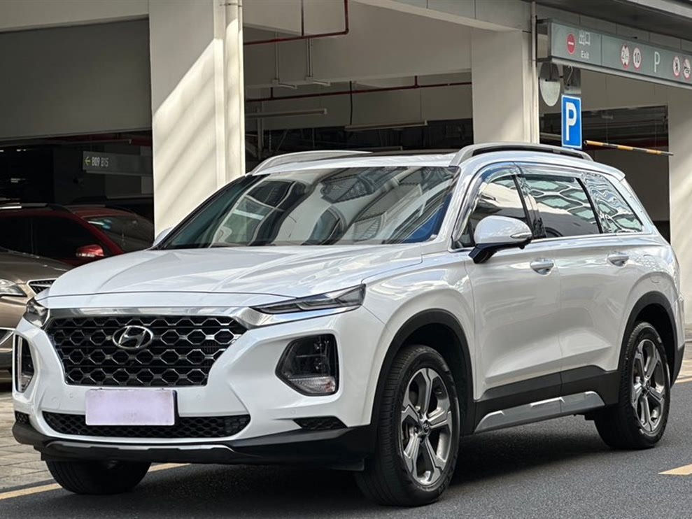HYUNDAI SANTAFE 2020