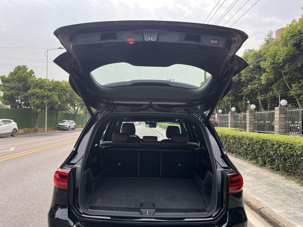 MERCEDES BENZ GLB 2024
