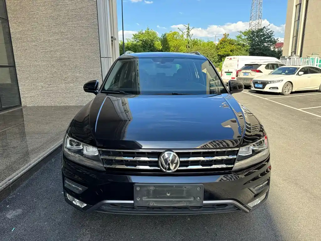 VOLKSWAGEN TIGUAN L 2018