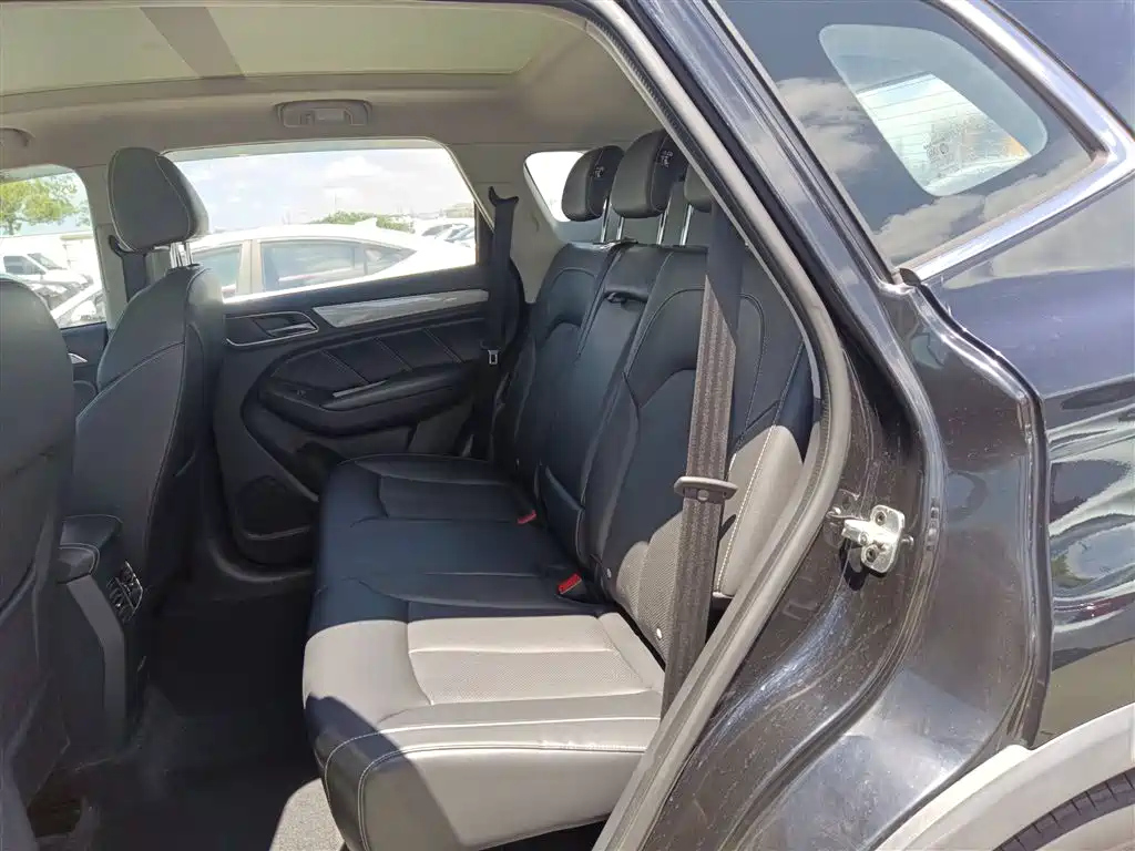 ROEWE RX5 2018