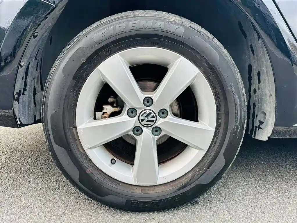 VOLKSWAGEN LAVIDA 2017