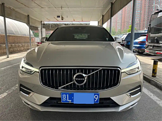 VOLVO XC60  2021