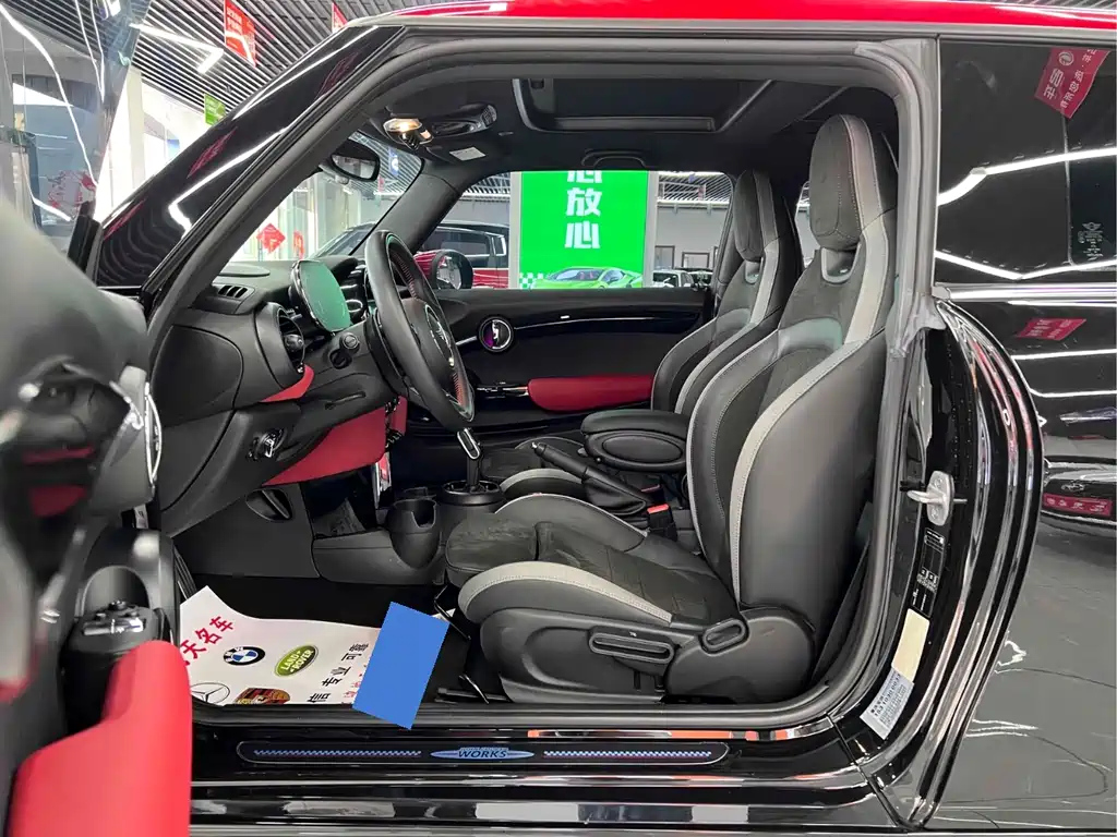 MINI JCW 2021