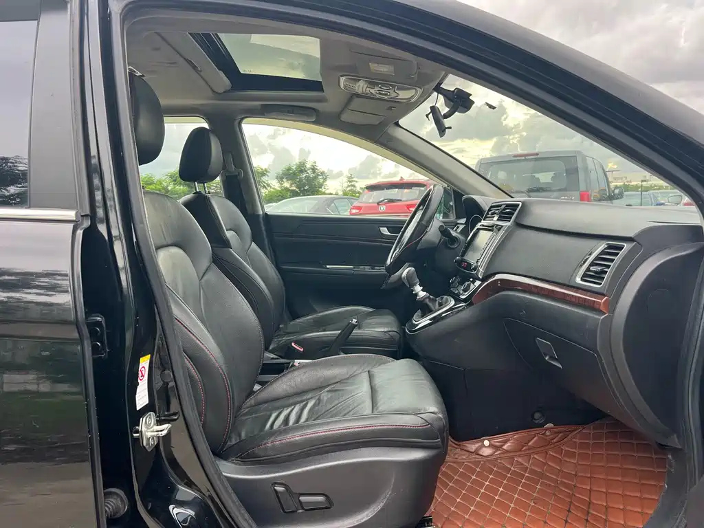 HAVAL H6 2015