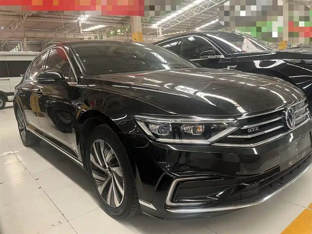 VOLKSWAGEN MAGOTAN 2023