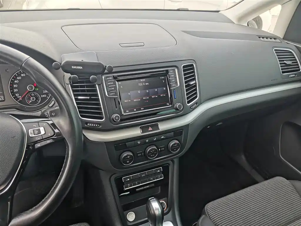 VOLKSWAGEN SHARAN 2018