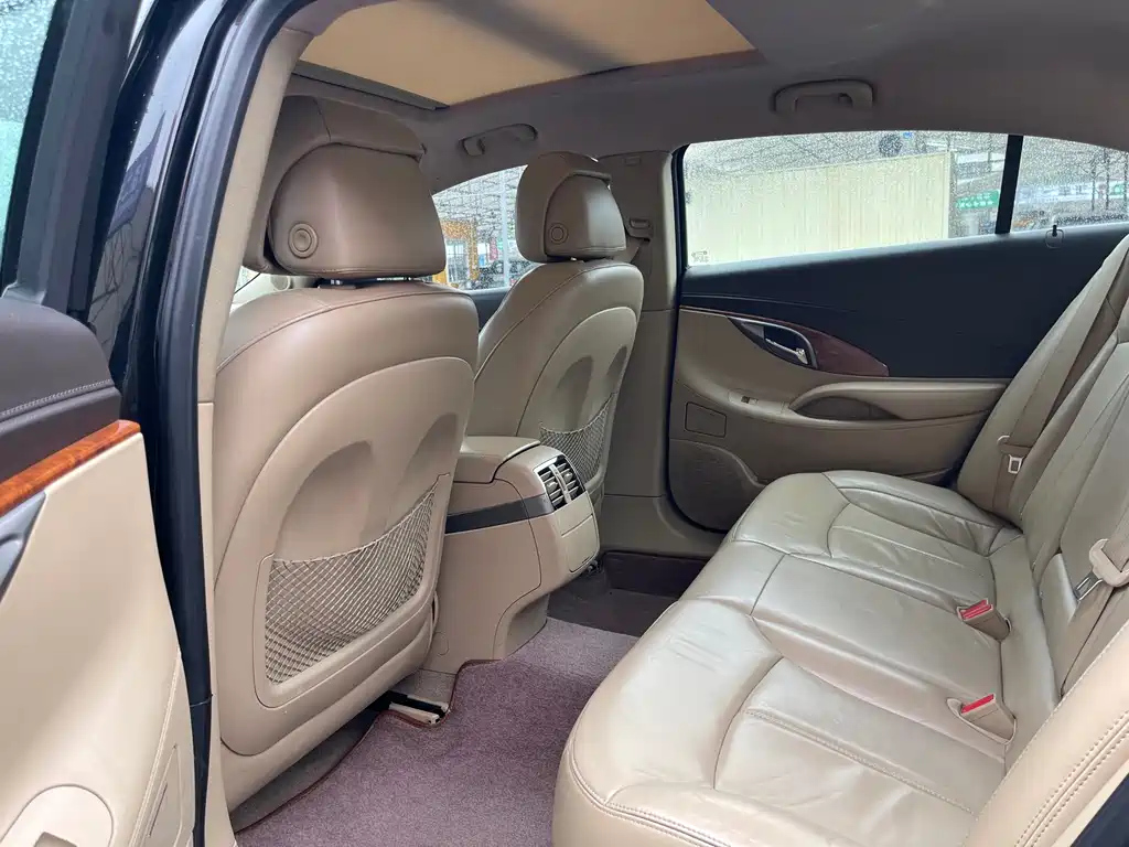BUICK LACROSSE 2012