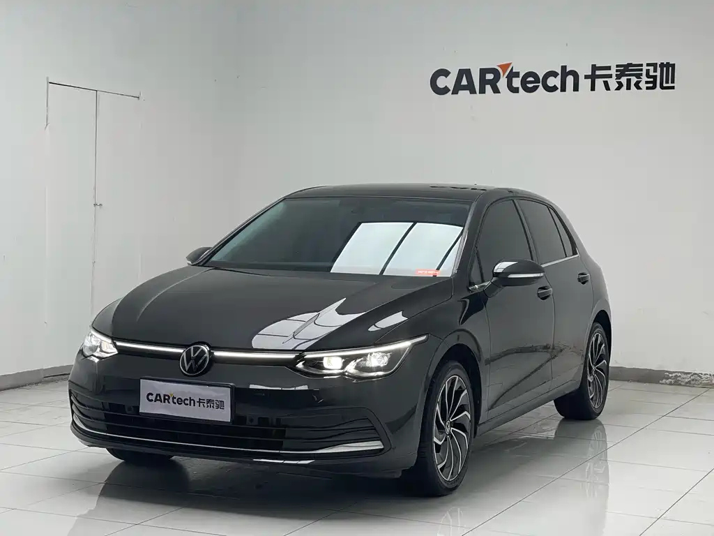 VOLKSWAGEN GOLF 2021