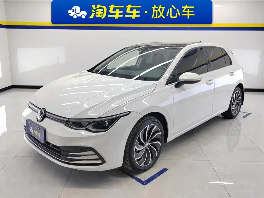 VOLKSWAGEN GOLF 2021