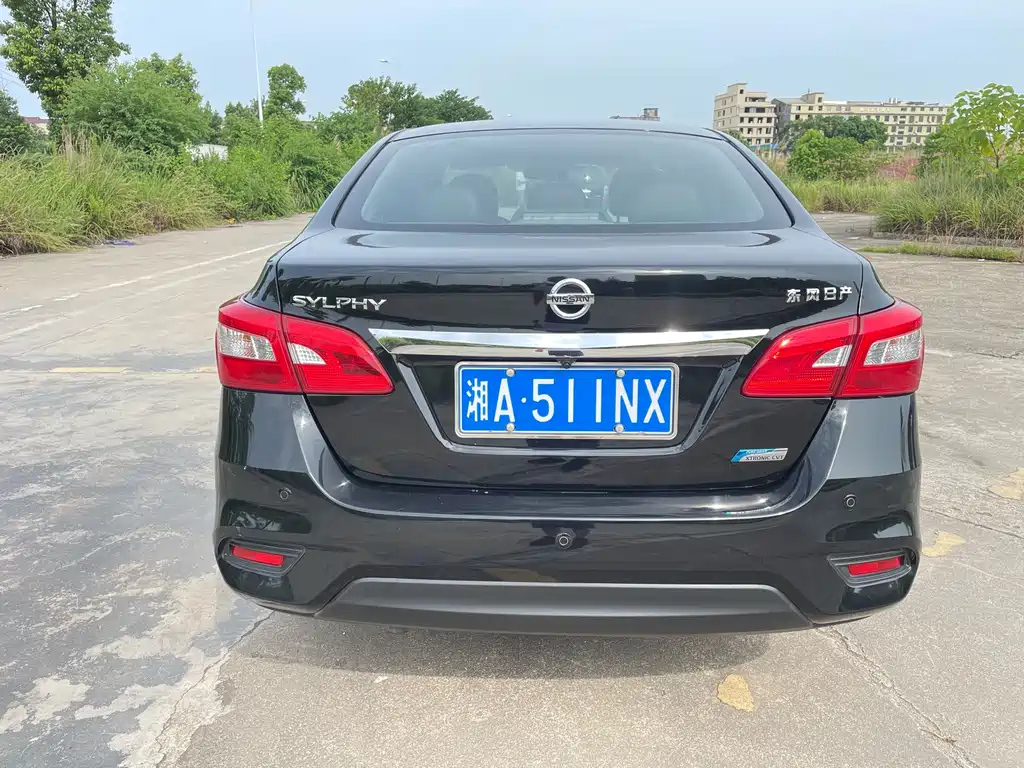 NISSAN SYLPHY 2016