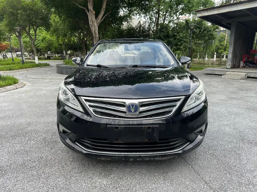 CHANGAN EADO 2015