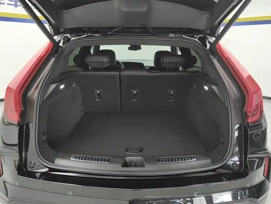 CADILLAC XT4 2024