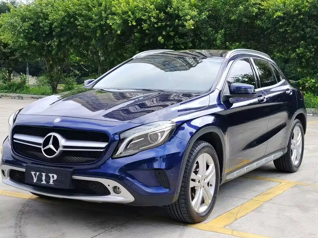 MERCEDES BENZ GLA 2016
