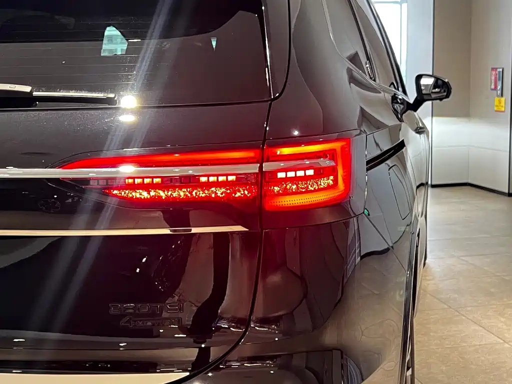 VOLKSWAGEN VILORAN 2022