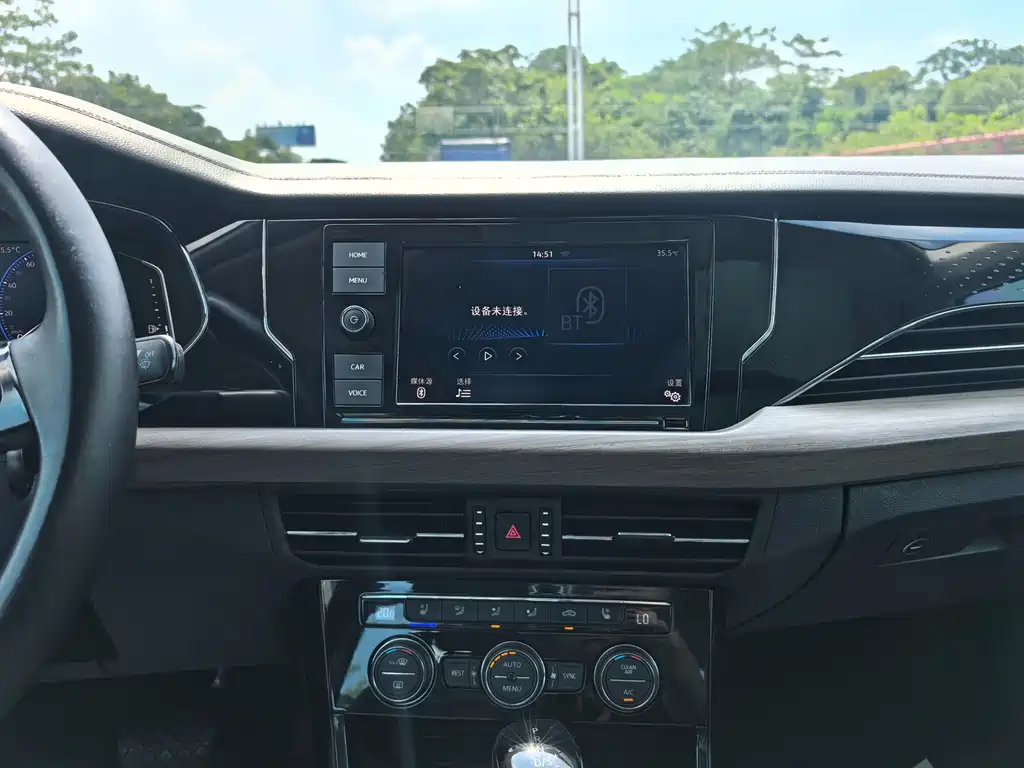 VOLKSWAGEN PASSAT 2020