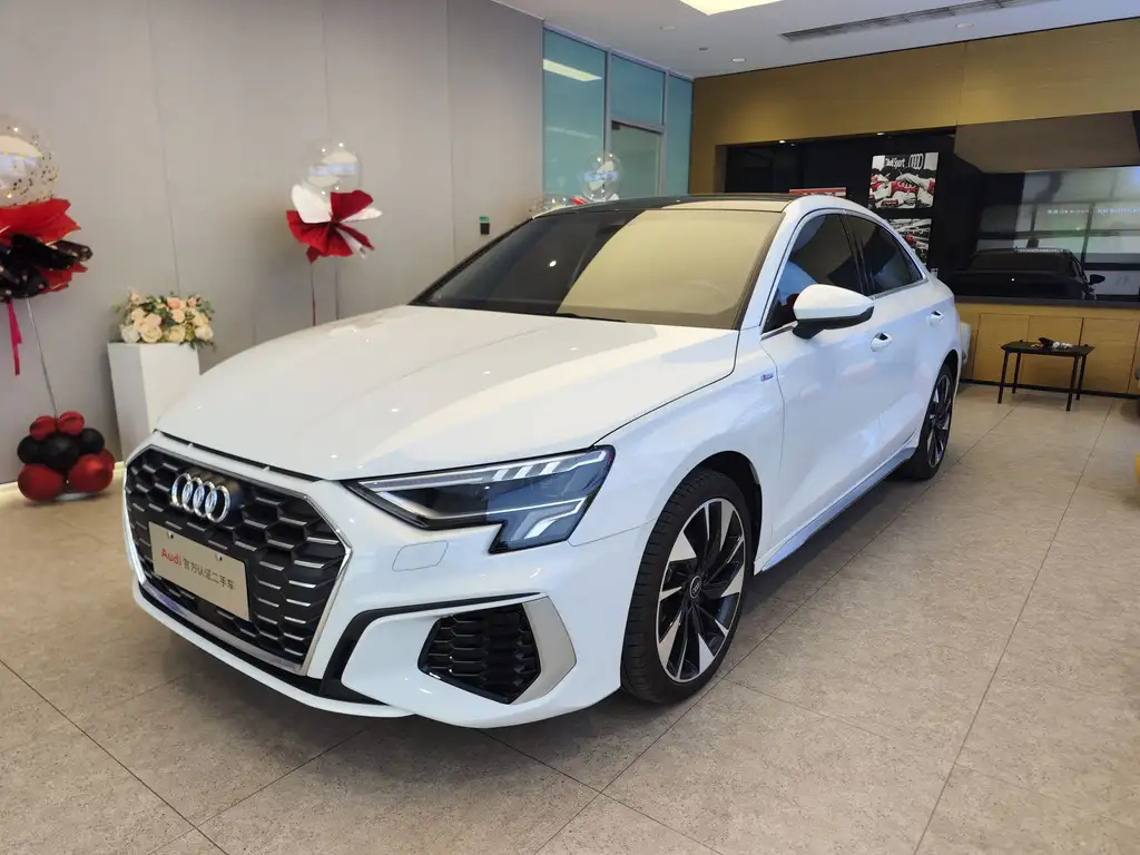 AUDI A3 2022
