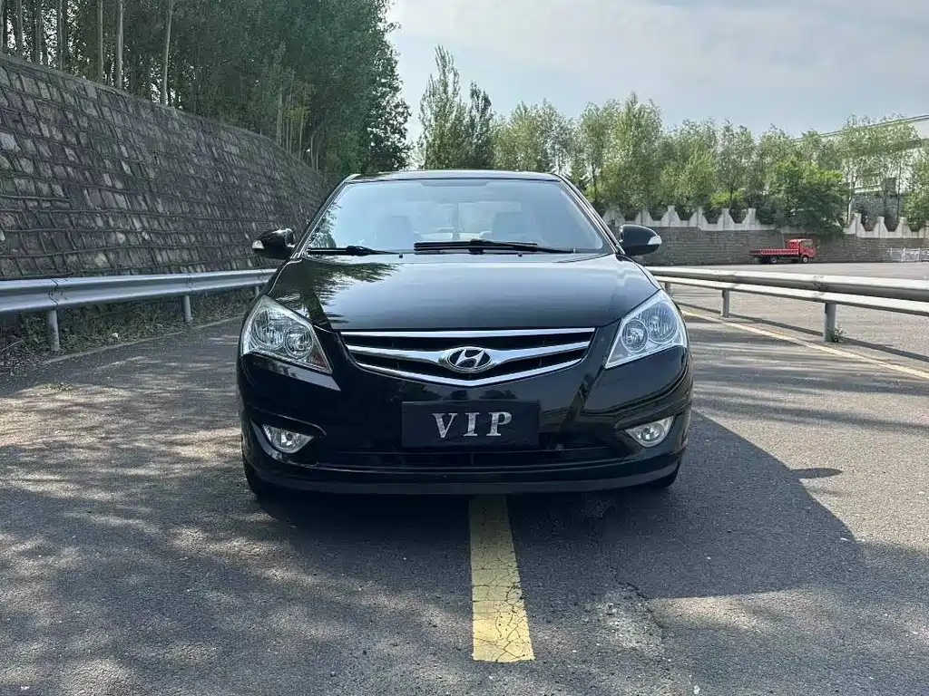 HYUNDAI CELESTA 2010