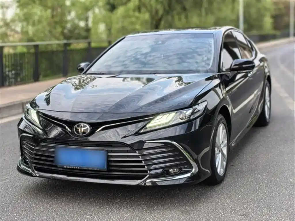 TOYOTA CAMRY