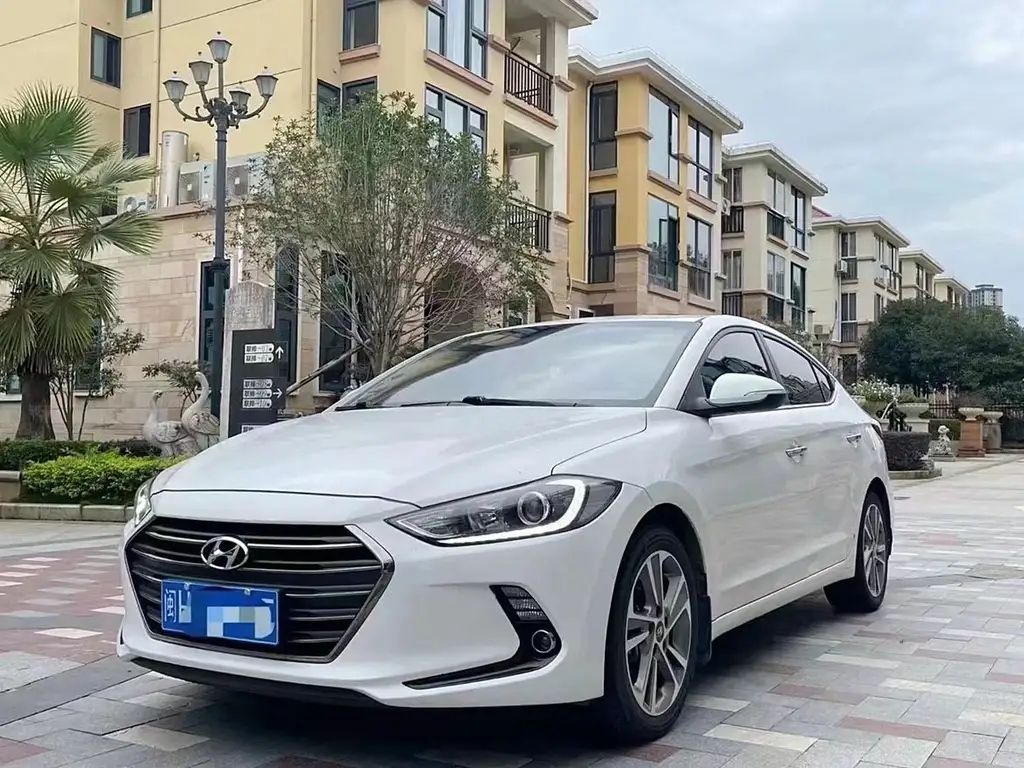 HYUNDAI ELANTRA 2019