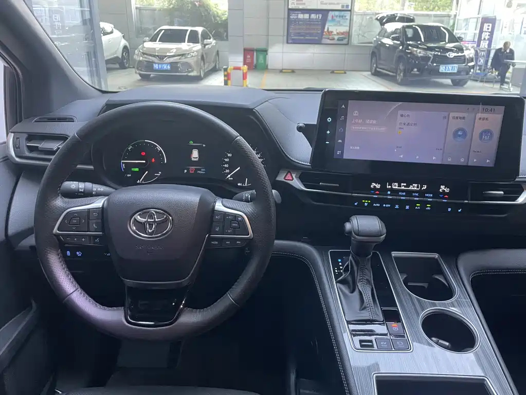 TOYOTA SIENNA SIENNA 2023