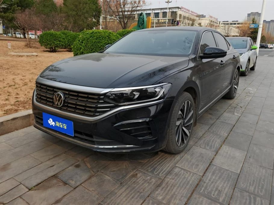 VOLKSWAGEN PASSAT 2022