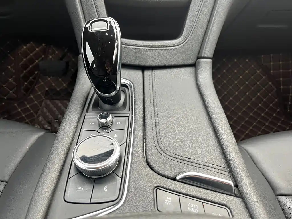 CADILLAC XT5 2020