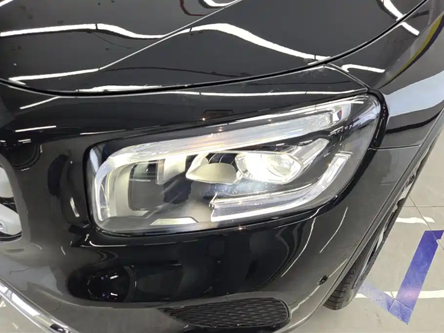 MERCEDES BENZ GLB 2022