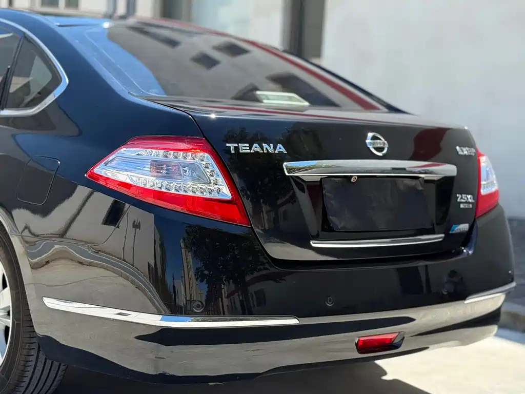 NISSAN TEANA 2012