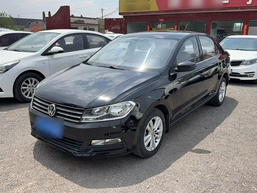 VOLKSWAGEN SANTANA