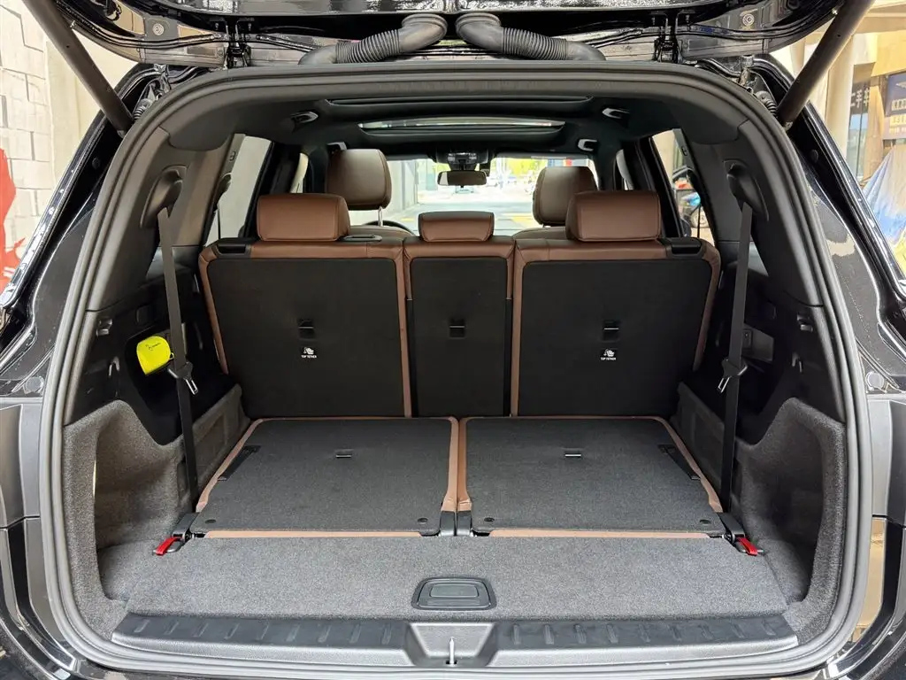 MERCEDES BENZ GLB 2023