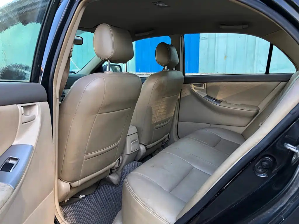 TOYOTA COROLLA 2012
