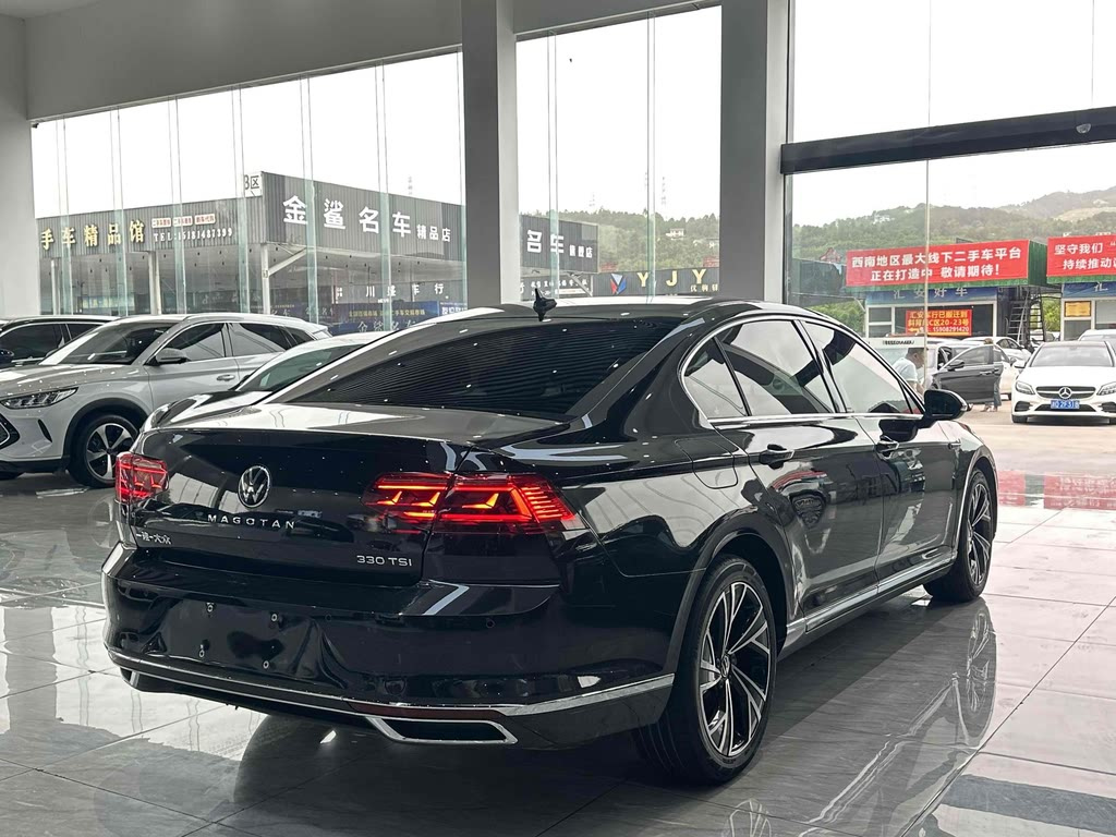 VOLKSWAGEN MAGOTAN 2020
