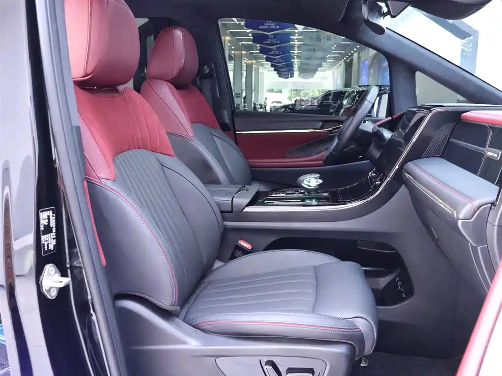 TRUMPCHI M8 2023
