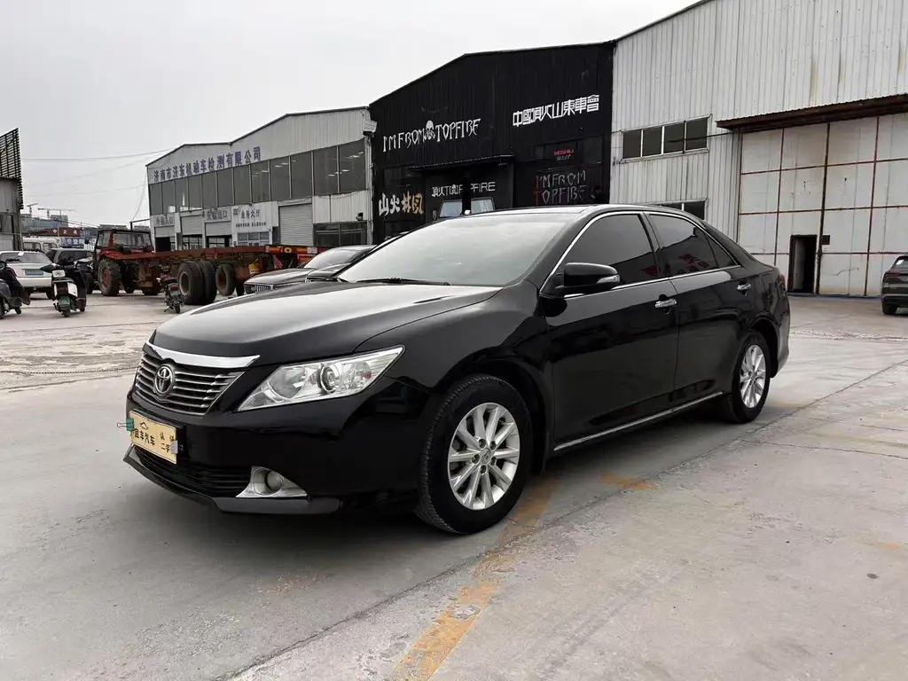 TOYOTA CAMRY 2013
