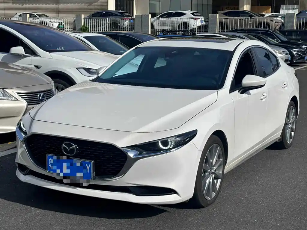MAZDA 3 AXELA 2023