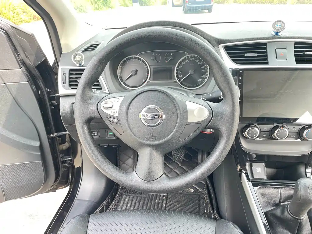 NISSAN SYLPHY 2016
