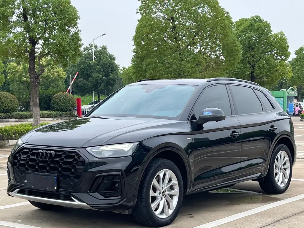 AUDI Q5L 2022