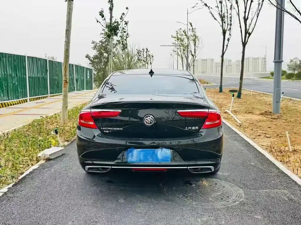BUICK LACROSSE 2018