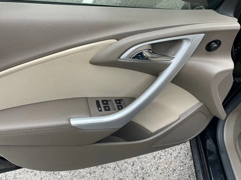 BUICK EXCELLE 2010