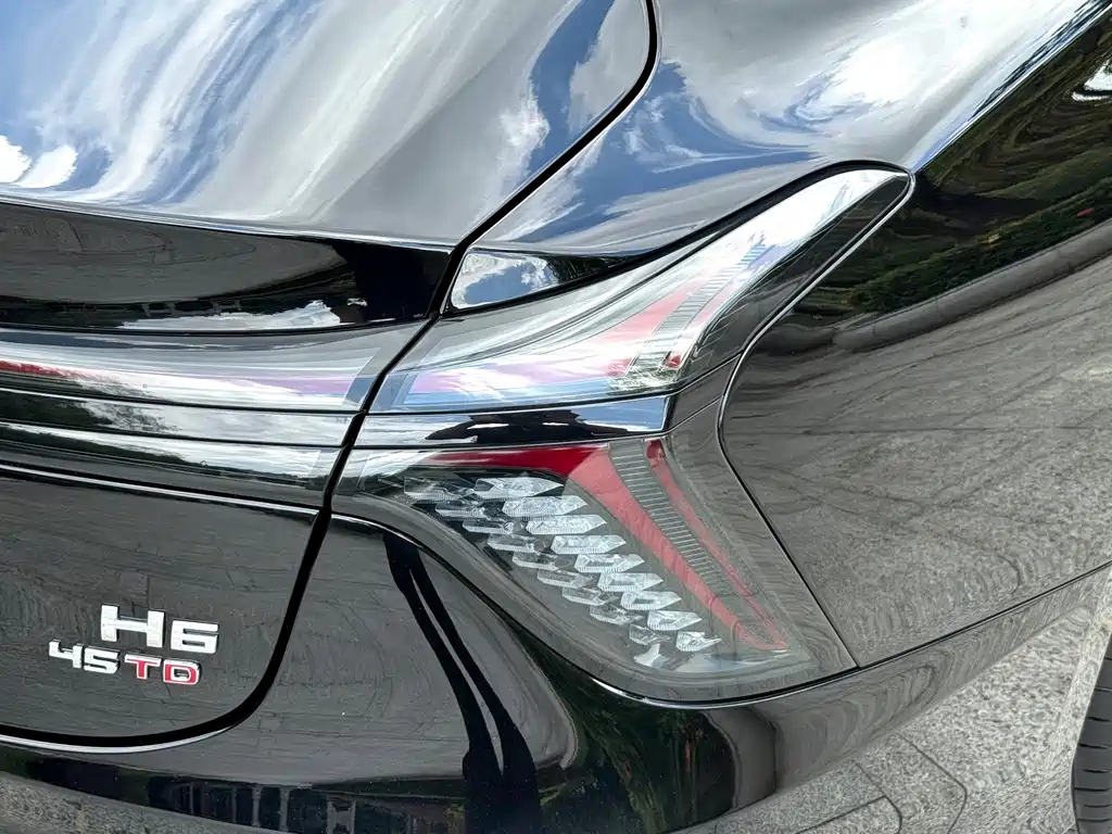 HONGQI H6 2023